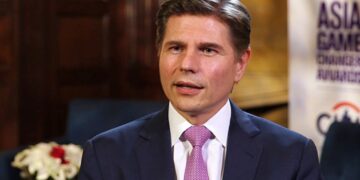 Un argentino estará al frente de la Bolsa de Hong Kong