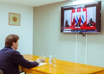 Tierra del Fuego proyecta un cruce con el resto del continente por aguas argentinas
