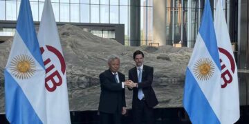 Argentina oficializó su ingreso al Banco Asiático de Inversión en Infraestructura
