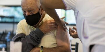 La vacuna china Sinopharm tiene un 79,3% de eficacia