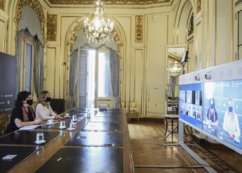 Argentina avanza en negociaciones con China para la producción local de vacunas