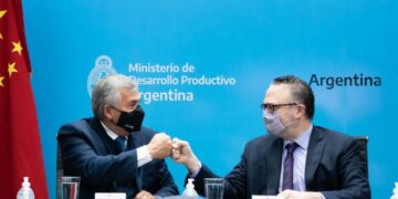 Ganfeng Lithium planea instalar una fábrica de baterías de litio en Jujuy