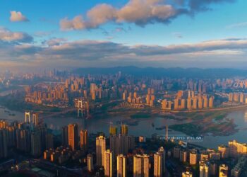 El NOA construye lazos de cooperación con Chongqing