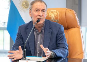 Córdoba compró un millón de vacunas del laboratorio chino CanSino