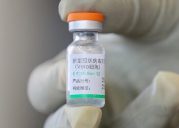 El gobierno nacional anunció la compra de 24 millones de vacunas Sinopharm