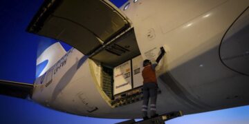 Llegaron casi 800 mil dosis de vacunas Sinopharm