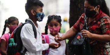 La vacuna Sinopharm es apta para menores de edad