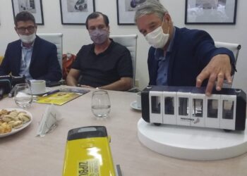 Fabricarán el primer colectivo eléctrico de la Argentina