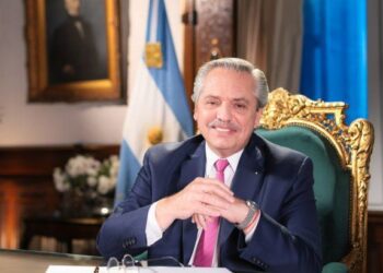 Alberto Fernández podría viajar a China en febrero