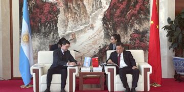 Importante reunión con Energy China por las represas de Santa Cruz