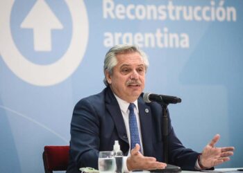 Alberto Fernández viajará a China y Rusia