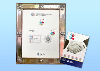 ‍Un presente especial por el 50° aniversario de las relaciones diplomáticas
