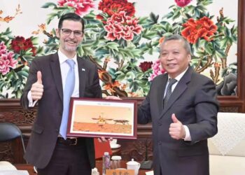 Argentina y China avanzan en la cooperación aeroespacial