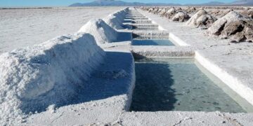 Alianza sino-australiana para extracción de litio en Salta