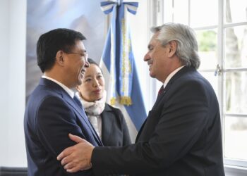 El CEO de la empresa china Gotion High Tech se reunió con Alberto Fernández