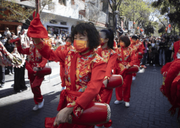 Celebran el Festival de Medio Otoño