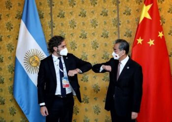 China le da la bienvenida a la Argentina al grupo de los BRICS