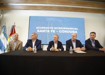 Una firma china podría participar en el acueducto del Paraná