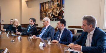 China podría venderle material bélico a la Argentina