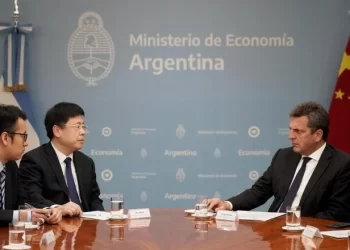 Argentina fue invitada a sumarse al banco de los BRICS