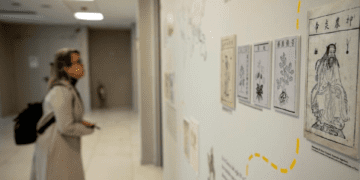 Presentan una muestra china sobre ilustración botánica