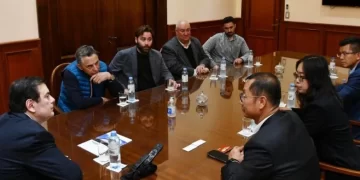 Empresarios chinos podría invertir en un tren de Santiago del Estero