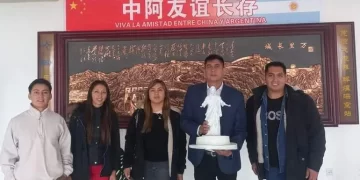 El intendente de Bajada del Agrio visitó la base espacial china