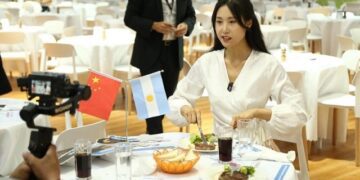 Influencers chinos promueven la carne argentina