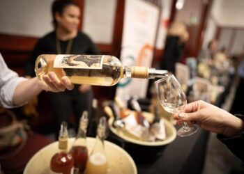 Bodegas argentinas de vinos orgánicos celebran 10ª Feria con China