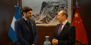 Pullaro se reunió con el embajador de China en Argentina