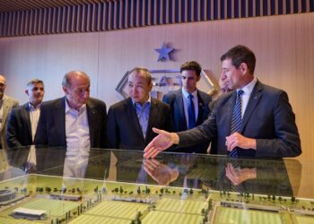 El Embajador de China visitó el club Talleres de Córdoba