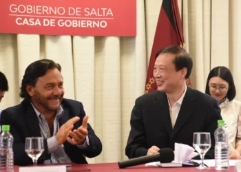 El Gobernador de Salta se reunió con empresarios chinos