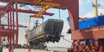 En 15 días llegan a la Argentina vagones graneros 0KM