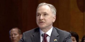 China respondió a los ataques del embajador estadounidense