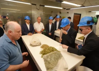 El gobernador de Corrientes recibió al embajador de China